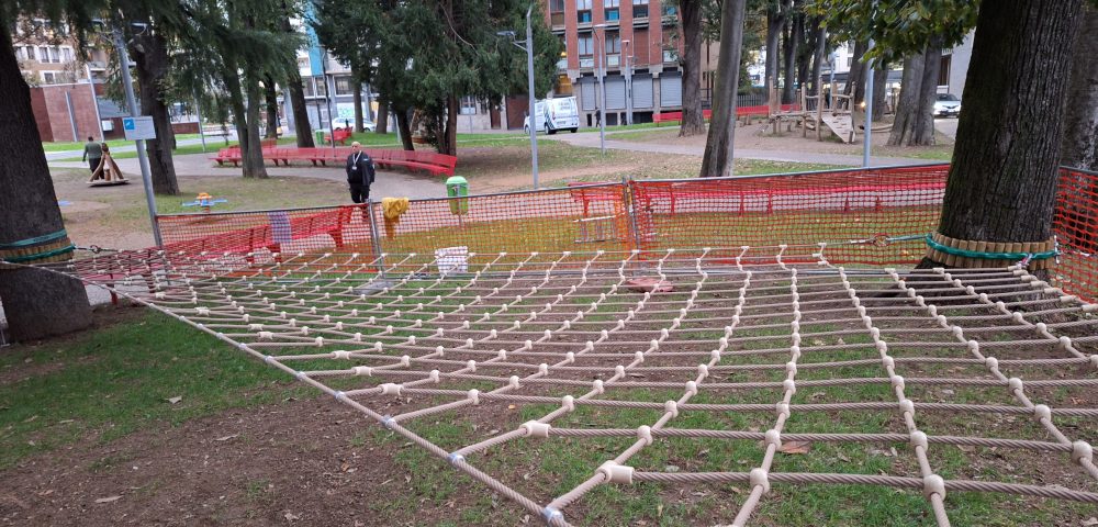 Realizzazione rete parco giochi per il Comune di Seregno - Italiana Parchi