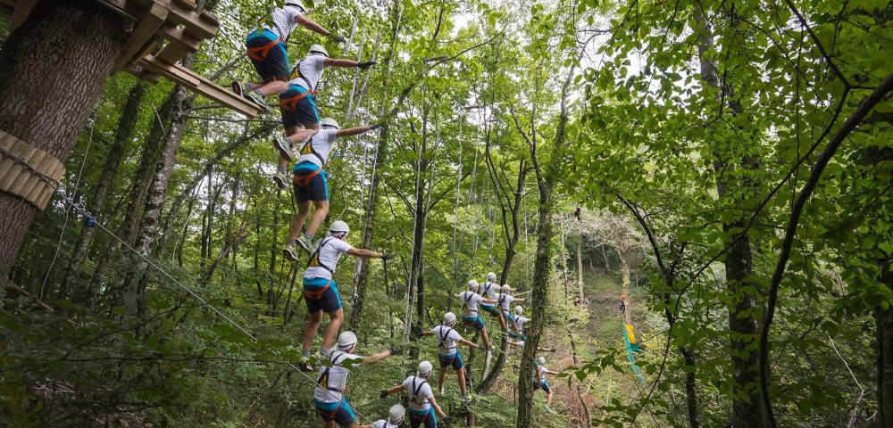 Costruzione bungee jumping parco avventura caglio