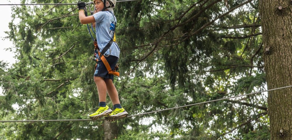 Costruzione percorso fune parco avventura jungle raider park margno