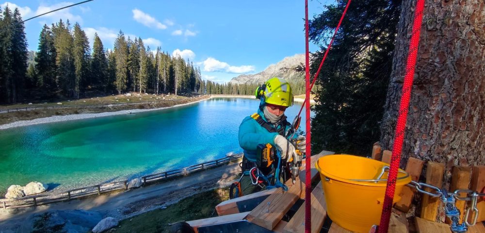 Costruzione zipline lago montagnoli